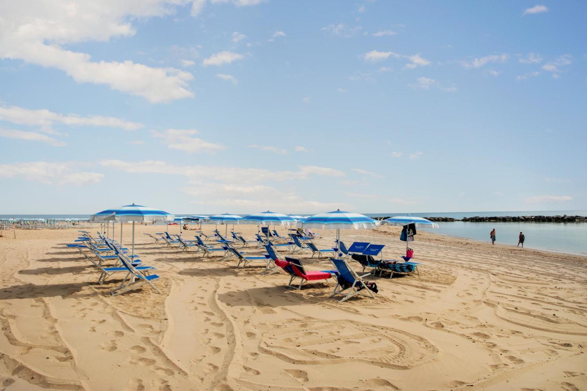 Residence Brezza Di Mare San Benedetto del Tronto Dış mekan fotoğraf